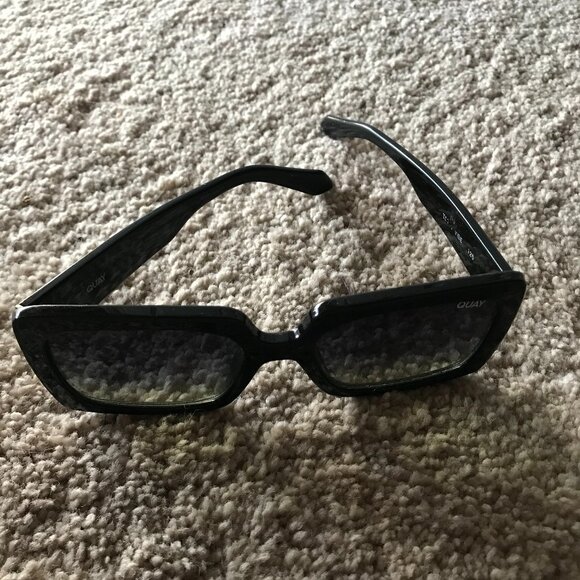 Quay Accessories - Black sunglasses by Quay